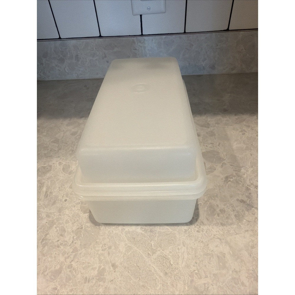 Tupperware - Picture 3 of 7